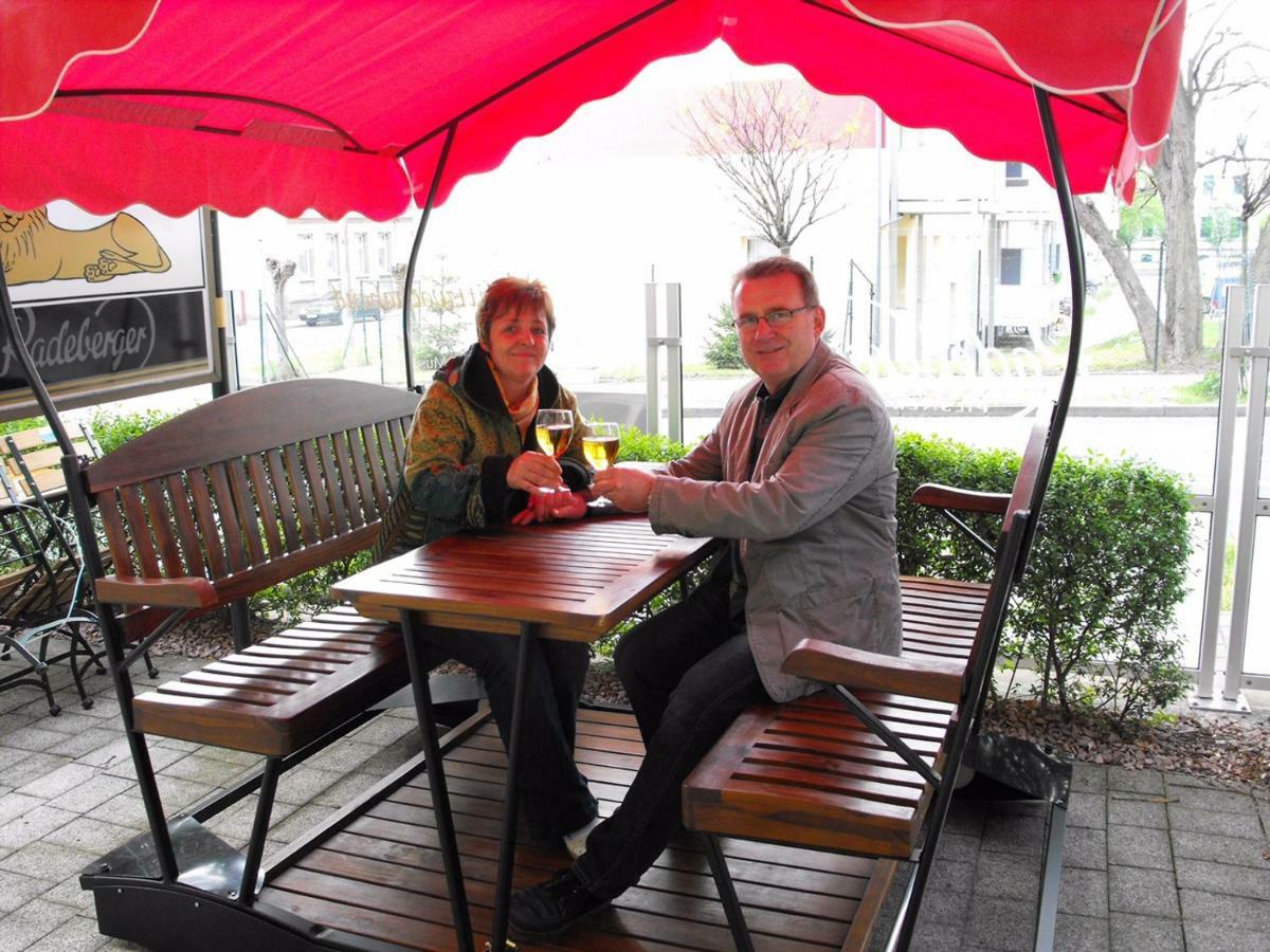 Traditionsgasthaus Goldener Loewe Riesa Restaurant & Pension ภายนอก รูปภาพ